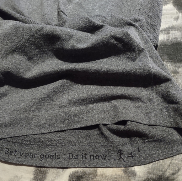 Lululemon Swiftly Tech Racerback - Picture 11 of 11